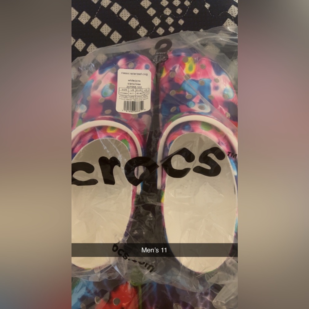 Men’s crocs size 11